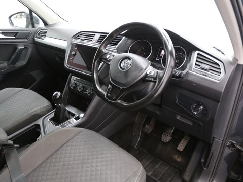 Volkswagen Tiguan 2.0 TDI Match Euro 6 (s/s) 5dr 21