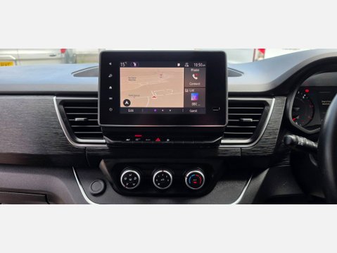 Renault Trafic SPORT LL30 L2 H1 LWB 2.0 DCI 130ps EU6 16