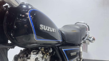 Suzuki GN 1996 CLASSIC 125CC PROJECT BIKE SPARES OR REPAIR LEARNER BIKE 16
