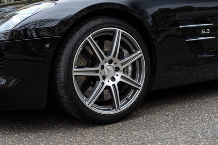 Mercedes-Benz SLS SLS AMG 11