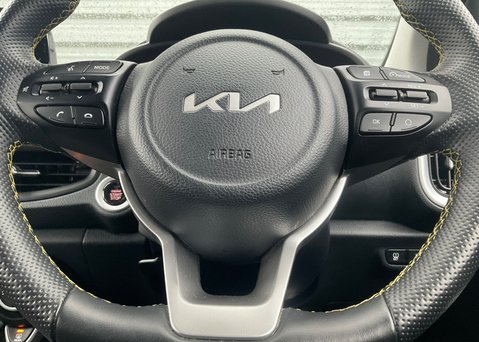 Kia Picanto 1.0 X-Line S 23