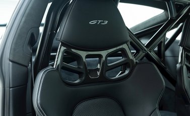 Porsche 911 GT3 (992) 11