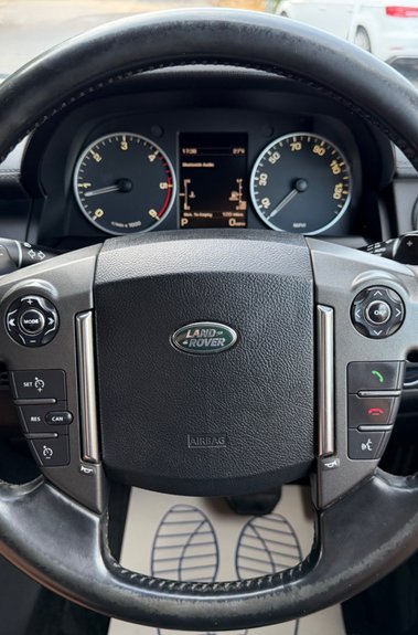 Land Rover Discovery SDV6 SE TECH - 11 SERVICES RECORDED INC CAMBELT CHANGE 
