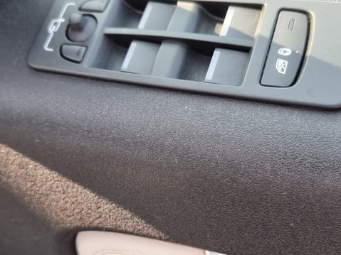 Land Rover Discovery Sport R-DYNAMIC SE MHEV 22