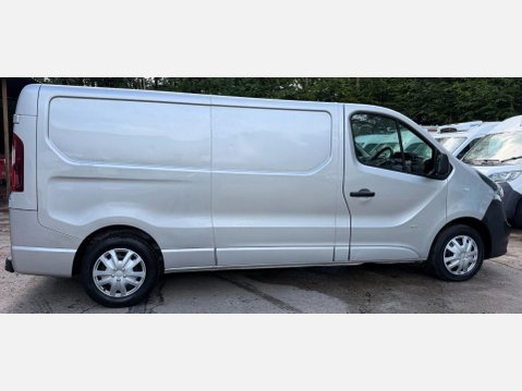 Vauxhall Vivaro 1.6 CDTi 2900 Sportive Panel Van 5dr Diesel Manual L2 H1 Euro 6 (120 ps) 23