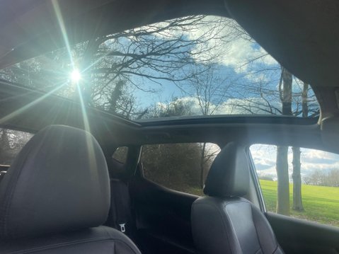 Nissan Qashqai 1.5 dCi Tekna 2WD Euro 5 (s/s) 5dr 25