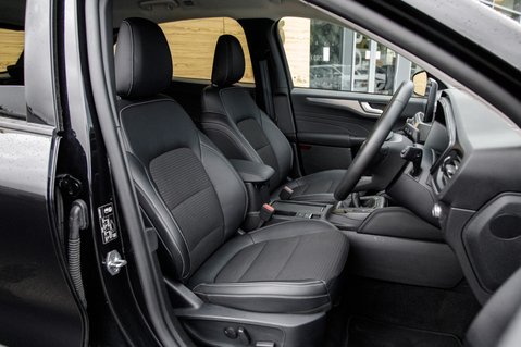 Ford Kuga TITANIUM EDITION 33