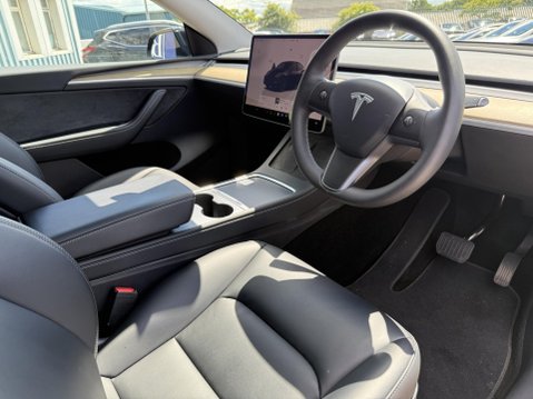 Tesla Model Y (Dual Motor) Long Range SUV 5dr Electric Auto 4WDE (384 bhp) 3