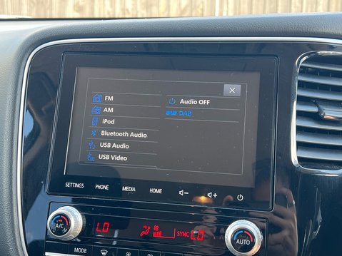 Mitsubishi Outlander PHEV DESIGN 23