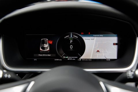 Jaguar I-Pace BLACK 15