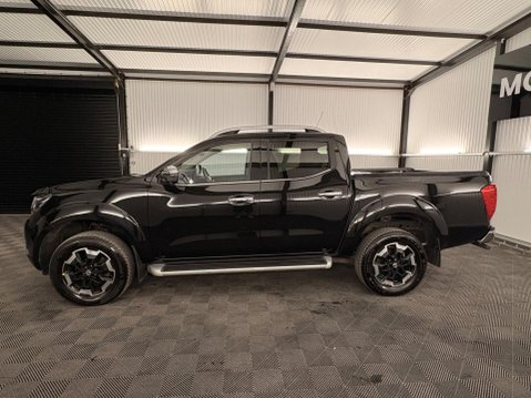 Nissan Navara 2.3 dCi Tekna Auto 4WD Euro 6 4dr 46