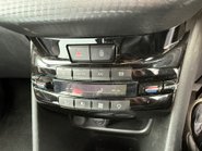 Peugeot 2008 S/S ALLURE 16