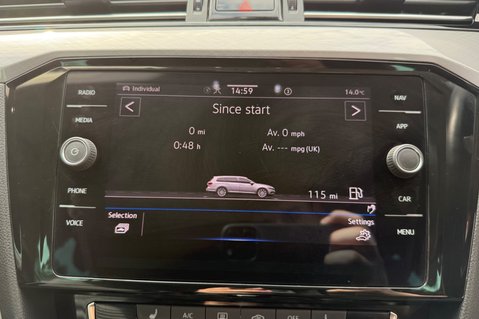Volkswagen Passat SEL TSI EVO DSG - ONE OWNER - VAT QUALIFYING  47
