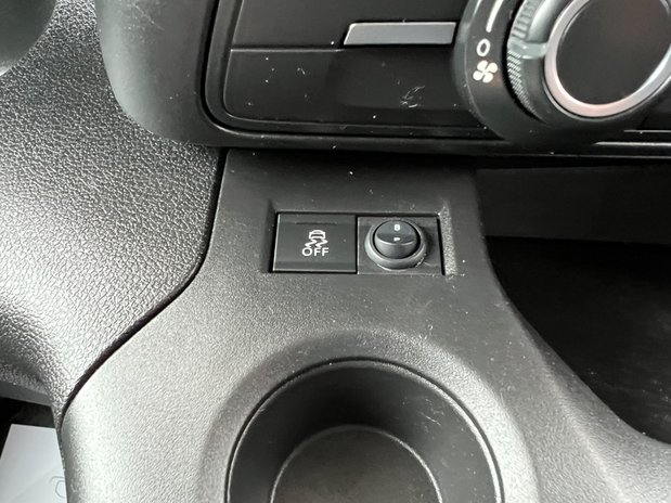Vauxhall Combo SWB L1H1 Low Roof Sportive 2000 Air Con Sensors Nav EURO 6 NO VAT 28