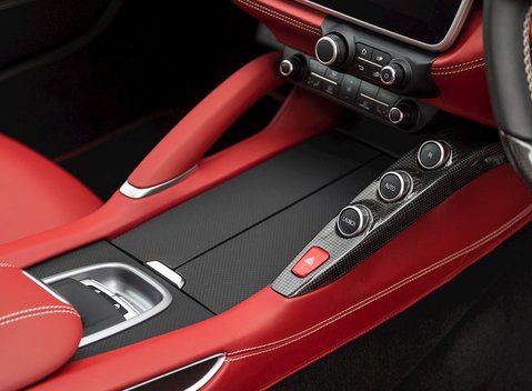 Ferrari GTC4 Lusso T 20