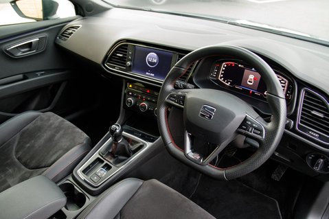 SEAT Leon TSI EVO FR BLACK EDITION 4
