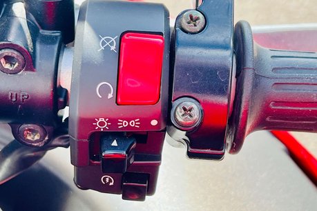 Kawasaki ZX ZX12-R 16