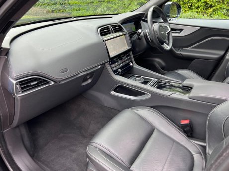 Jaguar F-Pace 2.0 D180 R-Sport Auto AWD Euro 6 (s/s) 5dr 72