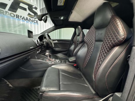 Audi RS3 2.5 TFSI Audi Sport Edition Saloon 4dr Petrol S Tronic quattro Euro 6 (s/s) 8