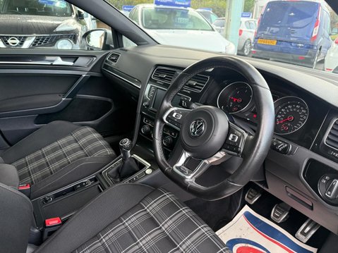 Volkswagen Golf 2.0 TDI BlueMotion Tech GTD Euro 6 (s/s) 5dr 15