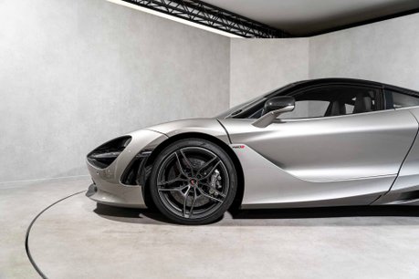 McLaren 720S V8 SSG. FULL MSH. CARBON PACK 1. CARBON INTERIOR. CERAMICS. LIFT. B & O. 9