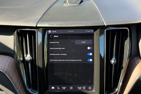 Volvo XC60 RECHARGE T8 ULTIMATE DARK AWD -PLUG IN HYBRID - VAT Q -PAN ROOF  56