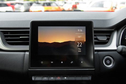 Renault Captur TECHNO E-TECH 21