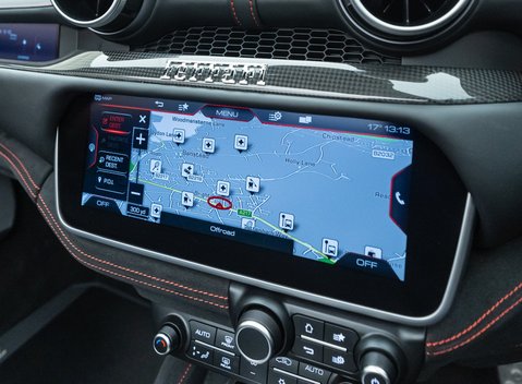 Ferrari Portofino M 15