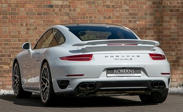 Porsche 911 (991) Turbo S 3