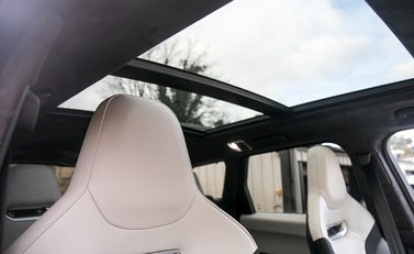 Land Rover Range Rover Sport 5.0 SVR 16