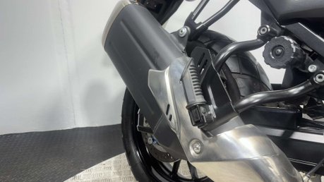 Suzuki V-Strom DL 2017 8K NEW MOT WARRANTY ADVENTURE BIKE 650CC A2 ENDURO 35