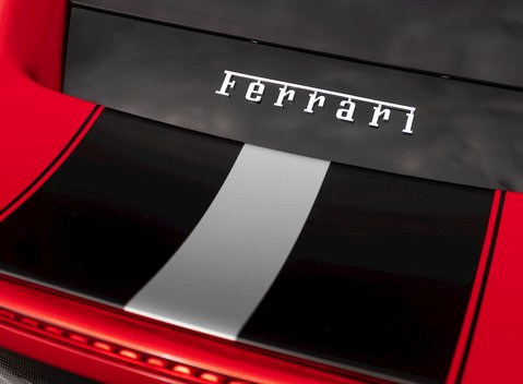 Ferrari 488 Pista 28