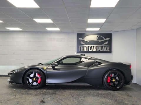 Ferrari SF90 4.0 SF90 Strada le Semi-Auto 4WD 2dr 10
