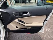 Mercedes-Benz GLA Class 2.0 GLA250 AMG Line PREMIUM PLUS SUV 5dr Petrol 7G-DCT 4MATIC Euro 6(211ps) 16