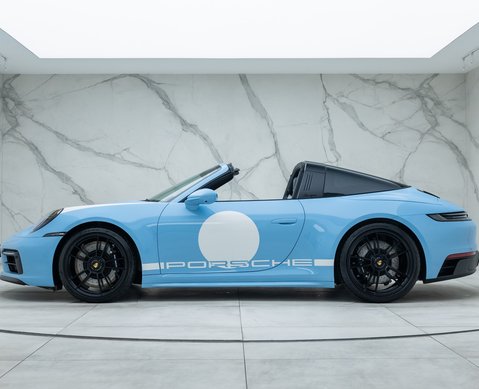 Porsche 911 Targa 4 GTS (992) 