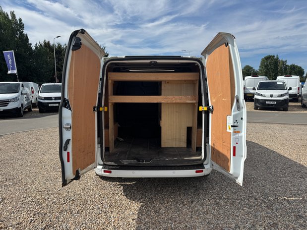 Ford Transit Custom SWB L1H1 Low Roof Limited 280 Air Con Alloys Sensors Cam EURO 6 8