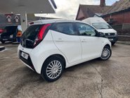 Toyota Aygo 1.0 VVT-I X-PLAY TSS 2