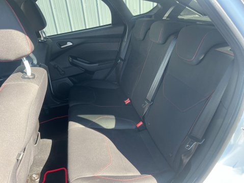 Ford Focus 1.5 TDCi ST-Line Euro 6 (s/s) 5dr 34