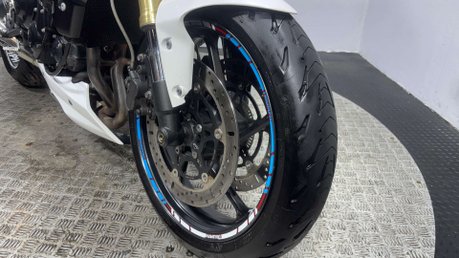 Triumph Street Triple 2016 66 plate 13k new MOT serviced quickshifter and exhaust 13