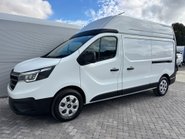 Renault Trafic LH30 Advance 150ps dCi Panel Van 2