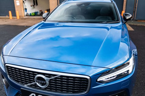 Volvo V90 2.0 V90 R-Design+ D5 PowerPulse AWD Auto 4WD 5dr 35