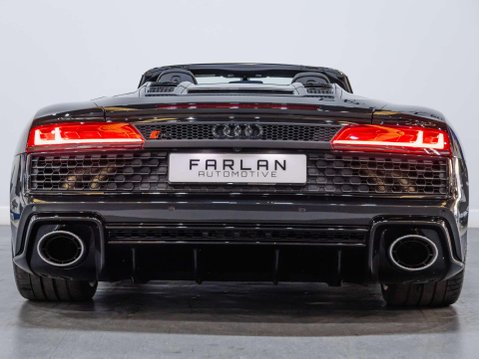 Audi R8 5.2 FSI V10 Spyder 2dr Petrol S Tronic quattro Euro 6 (s/s) (570 ps) 37