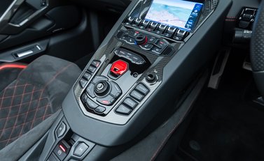 Lamborghini Aventador S LP 740-4 Roadster 22