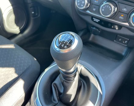 Nissan Juke 1.0 Juke Visia DiG-T 5dr 42