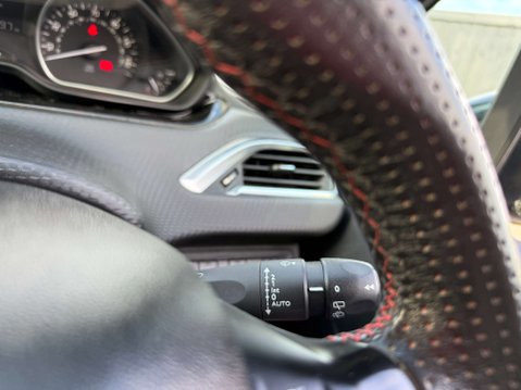 Peugeot 208 1.2 208 GT Line S/S 5dr 65