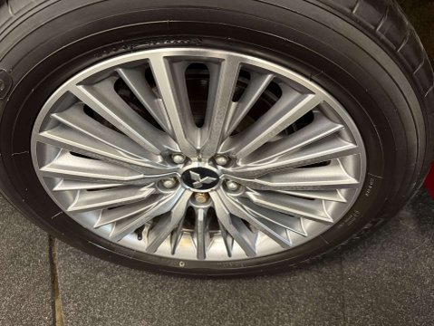 Mitsubishi Outlander 2.4 Outlander Exceed PHEV CVT 4WD 5dr 46