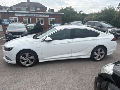 Vauxhall Insignia SRI VX-LINE NAV 10