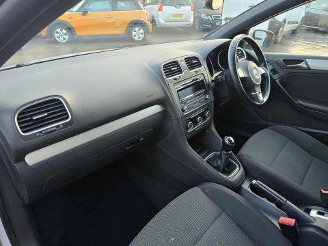 Volkswagen Golf S TSI CONVERTIBLE 11