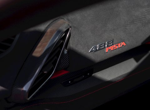 Ferrari 488 Pista 18