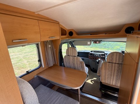 Hymer Van 522 compact 2 berth motorhome garage, ready to go bargain 4